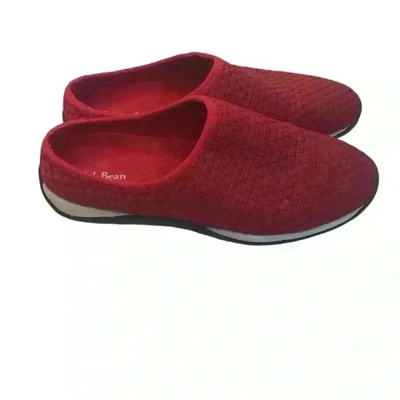 LL Bean Wome s 8M Red Waffle Knit Mesh Slide On Shoes - Picture 1 of 3